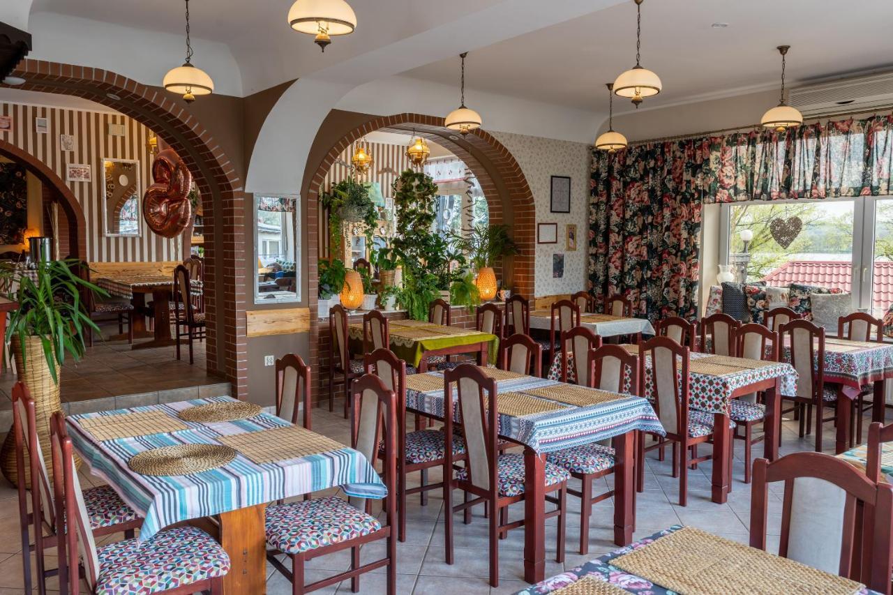 Gosciniec Skolimowka Restauracja I Ze Sniadaniem Na Kaszubach