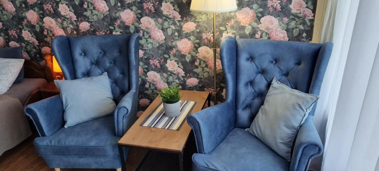Ferienhaus Gosciniec Skolimowka Restauracja I Ze Sniadaniem Na Kaszubach *